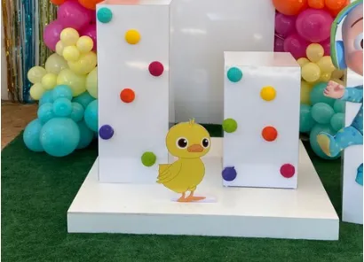 Piso Cuadrado 4' x 3'