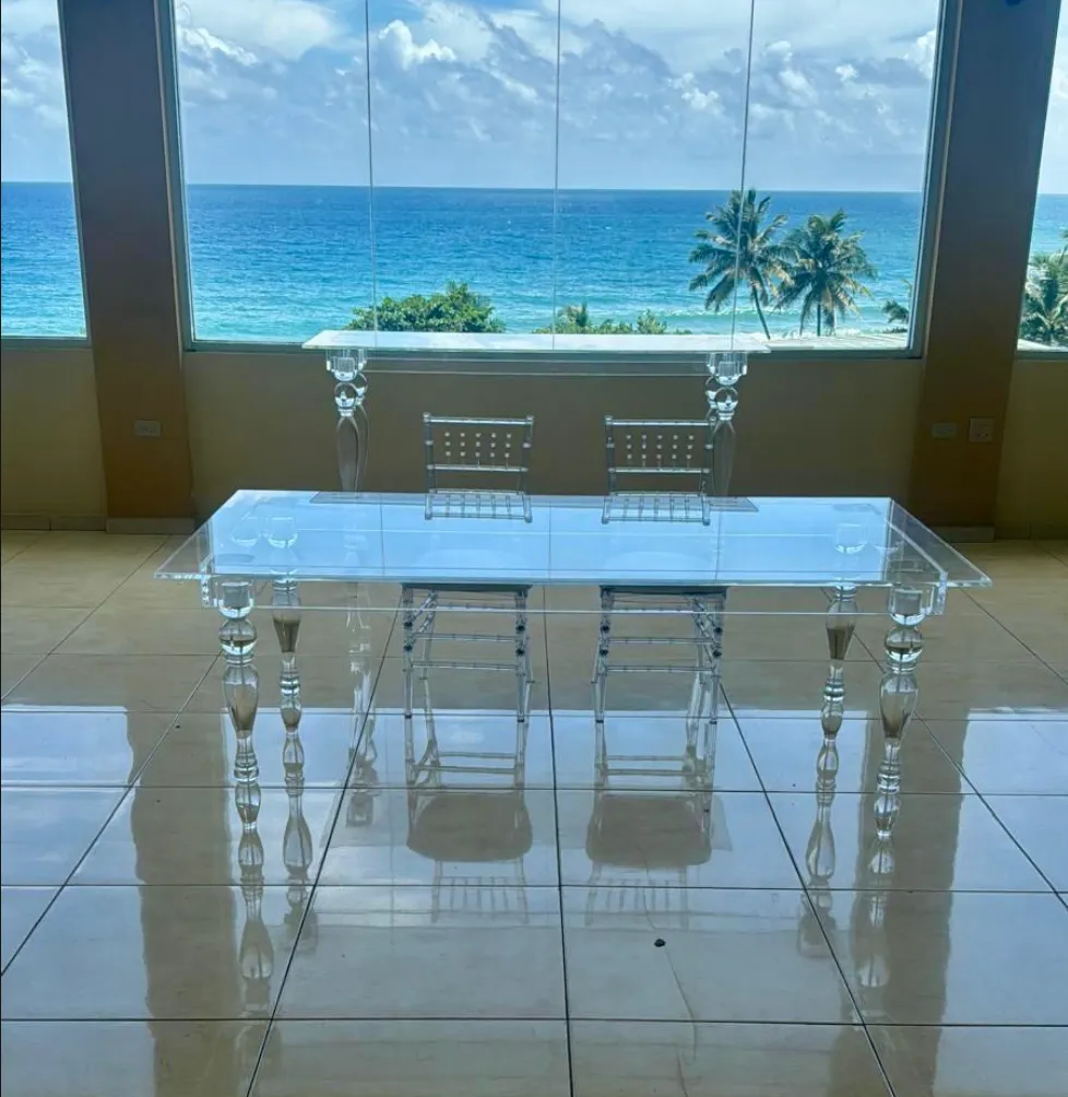 Mesa de Novios y Consola Transparente (Sillas no incluidas)