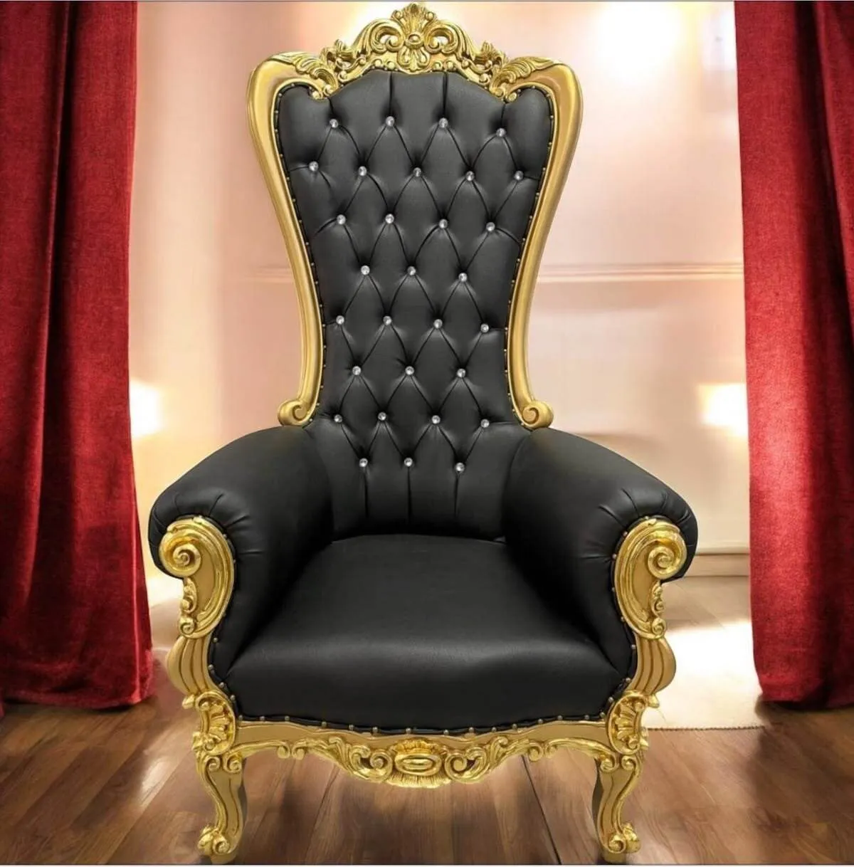 Trono Negro & dorado