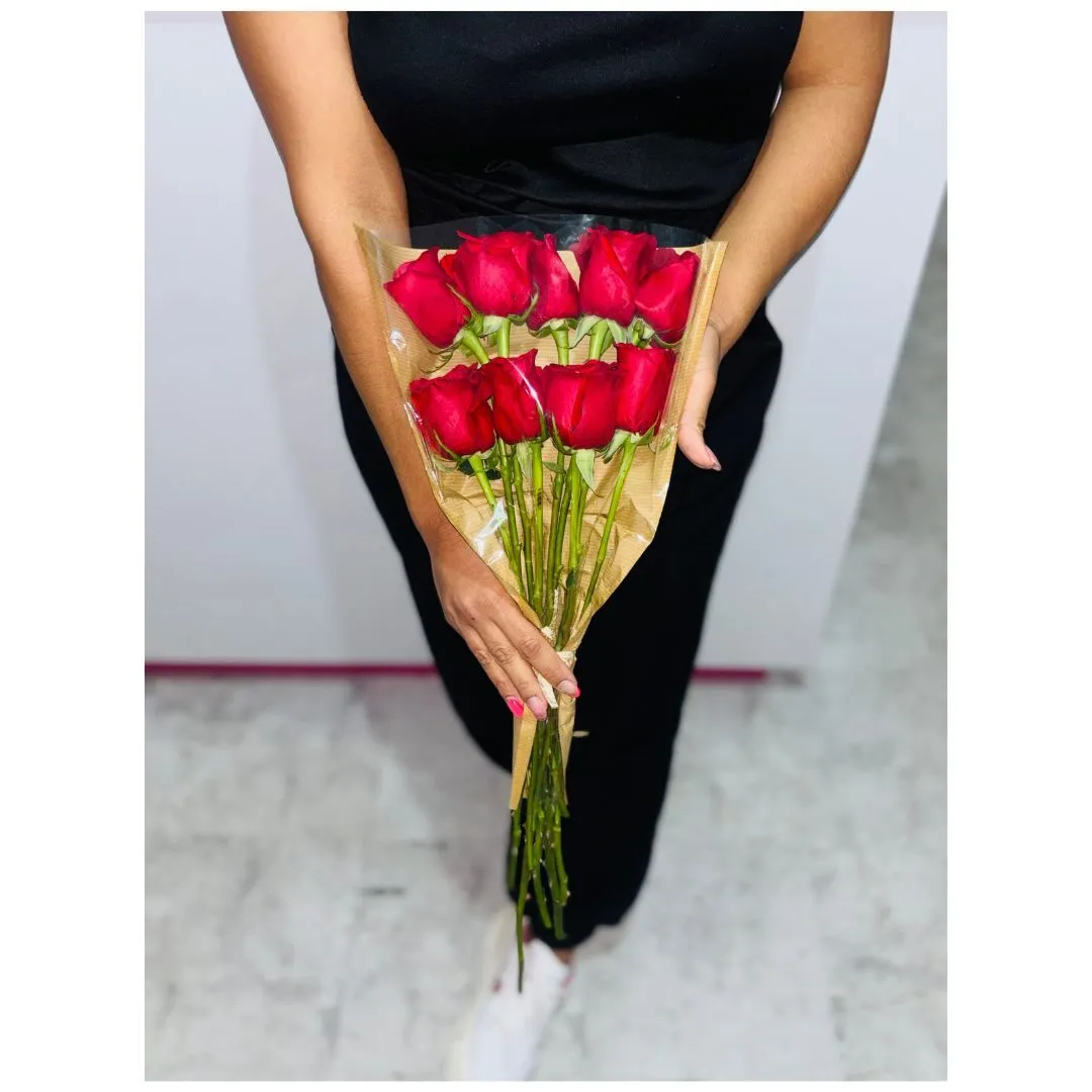 Arreglo de 10 rosas