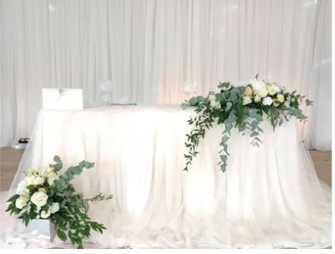 Mesa Rectangular de Novios (Mantel No Incluido)