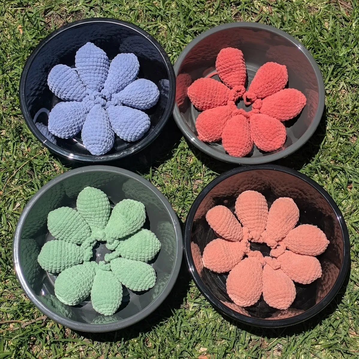 Water Balloons + Forts + Buckets (Up To 20 Kids)