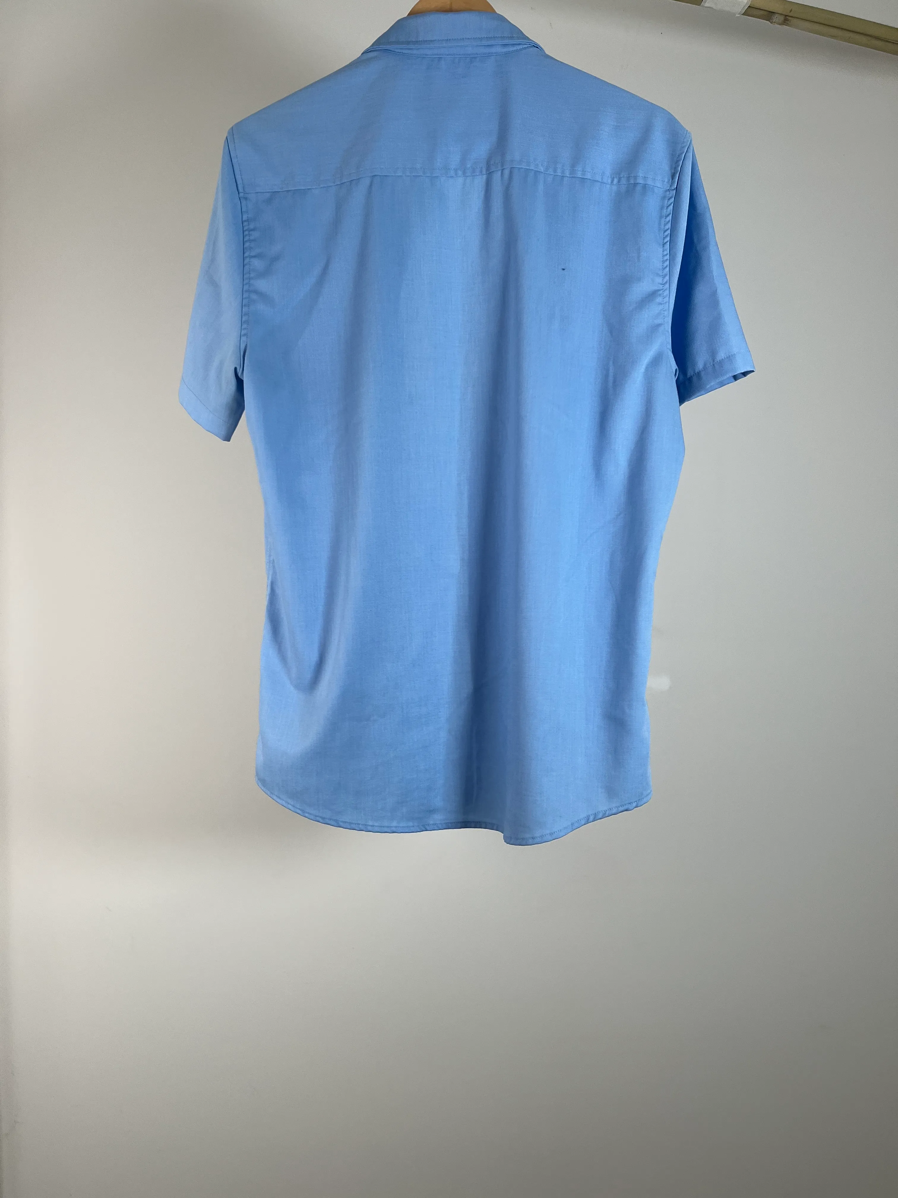 Mens Blue Short Sleeve Button Down Shirt - M