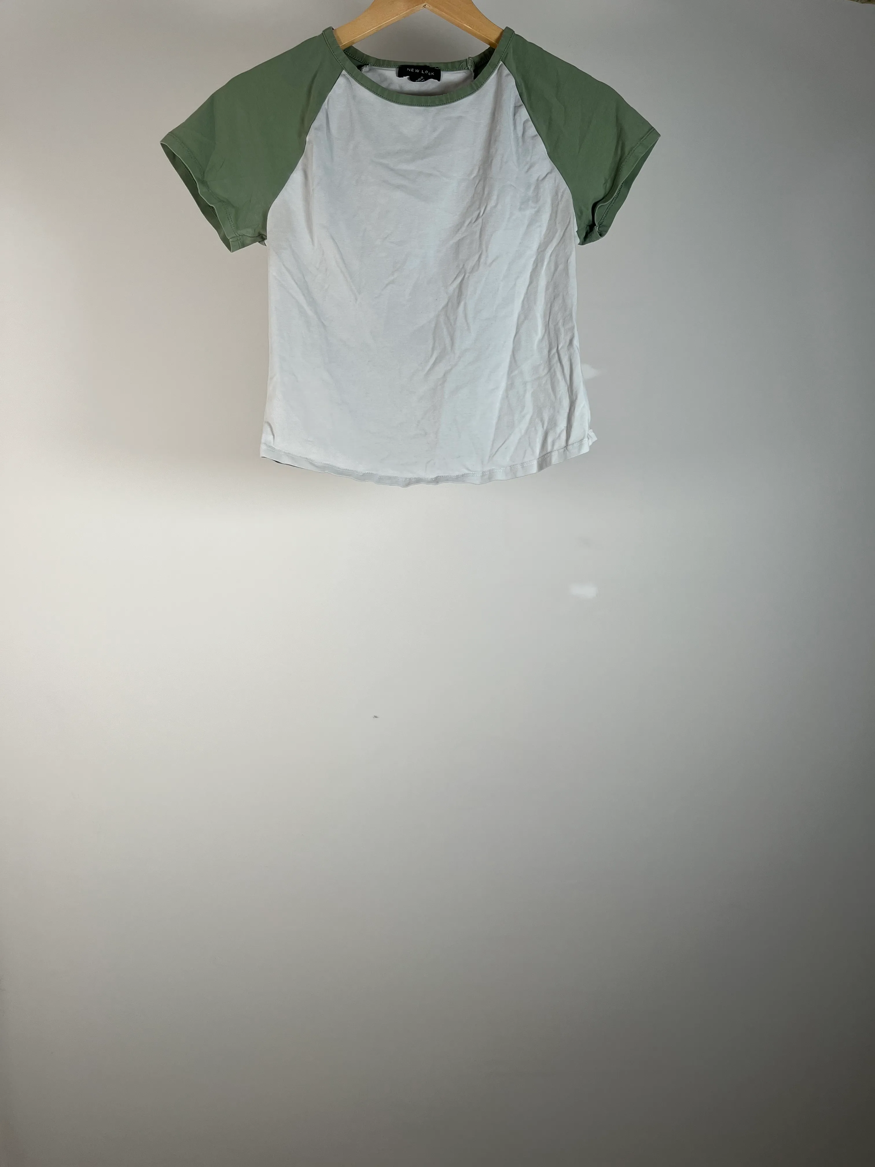 White Green Sleeve Tee - 14