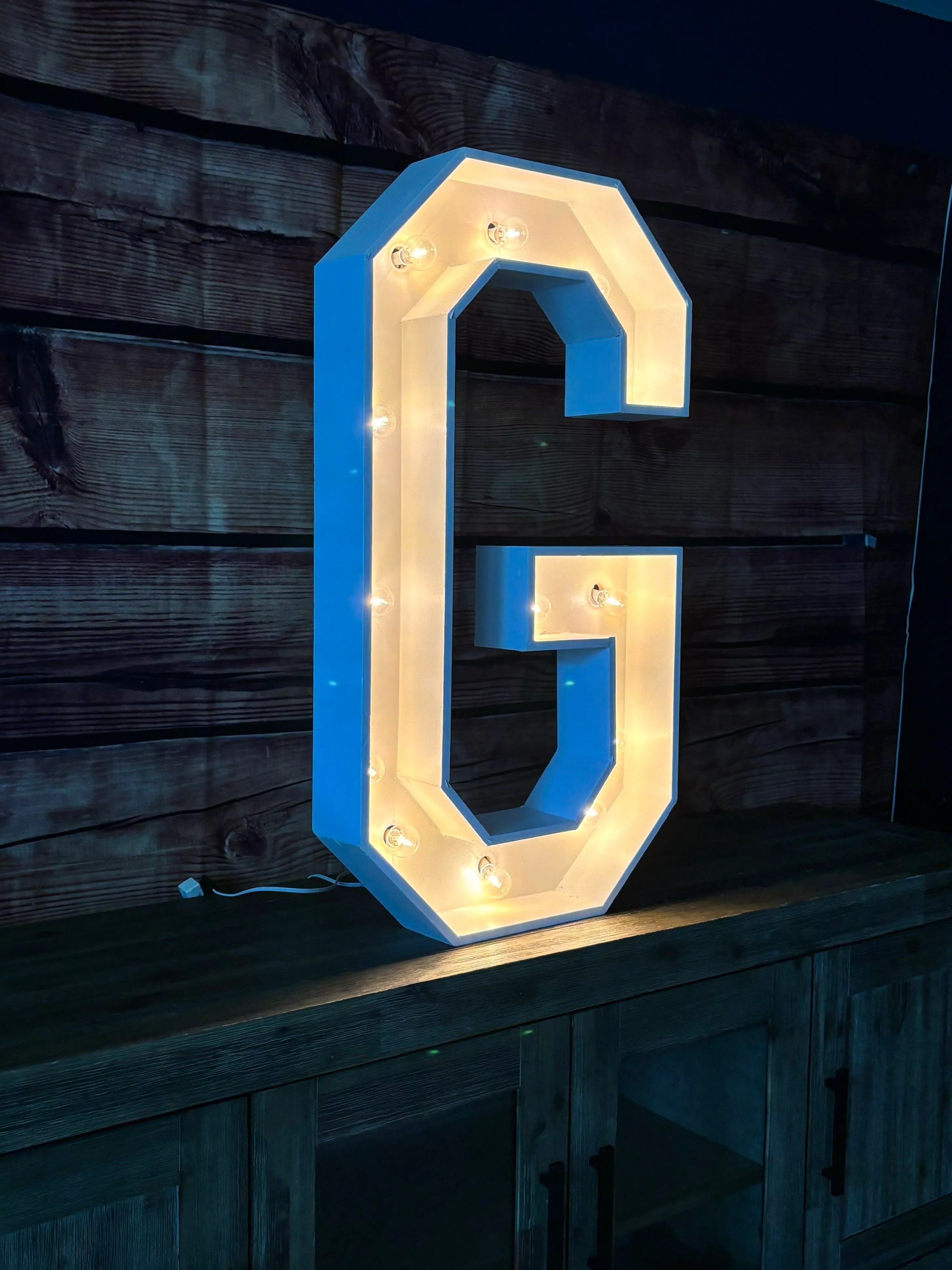 36in Marquee Lighted Letter G