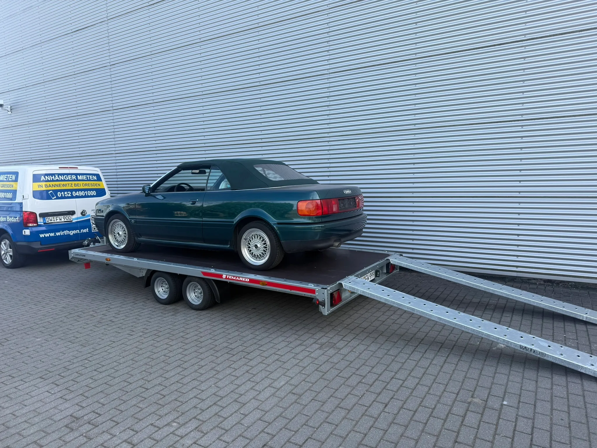 Fahrzeug-Plattformanhänger bis 3000 kg