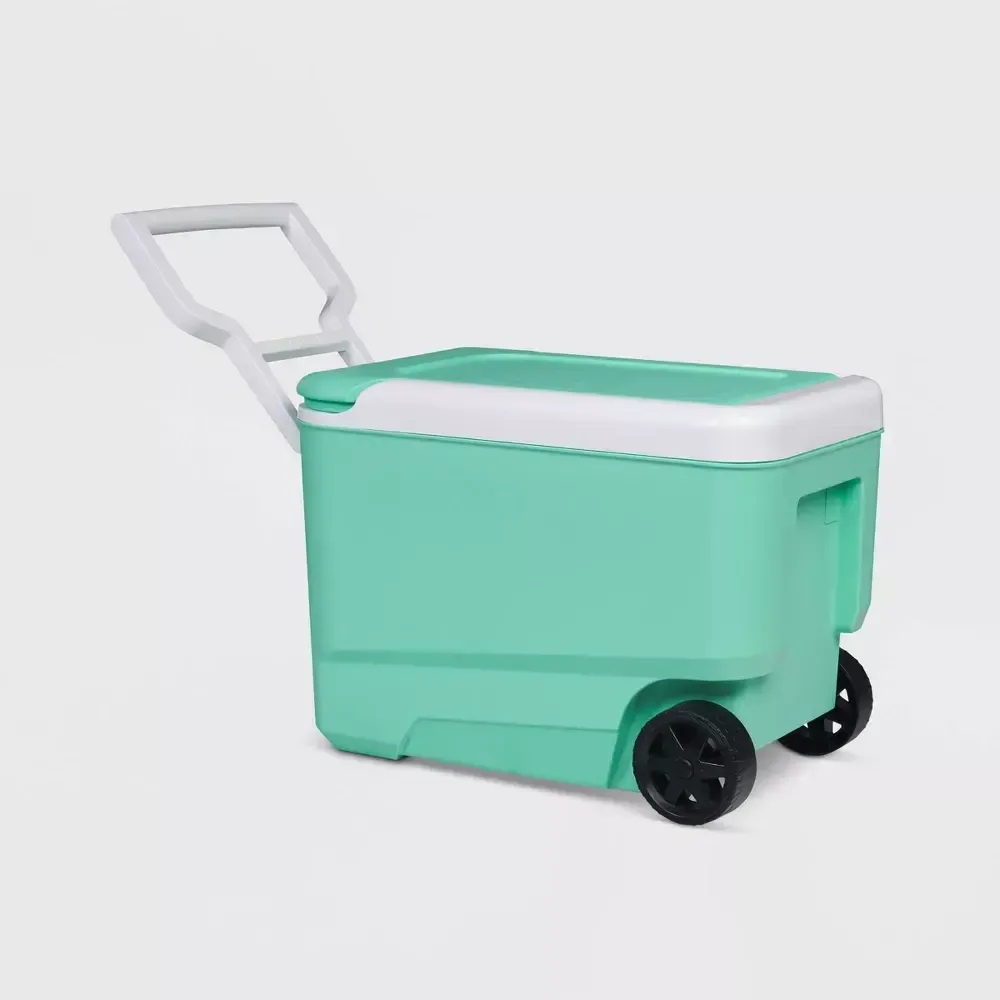 Igloo Wheelie Cool 38qt Rolling Cooler - Mint