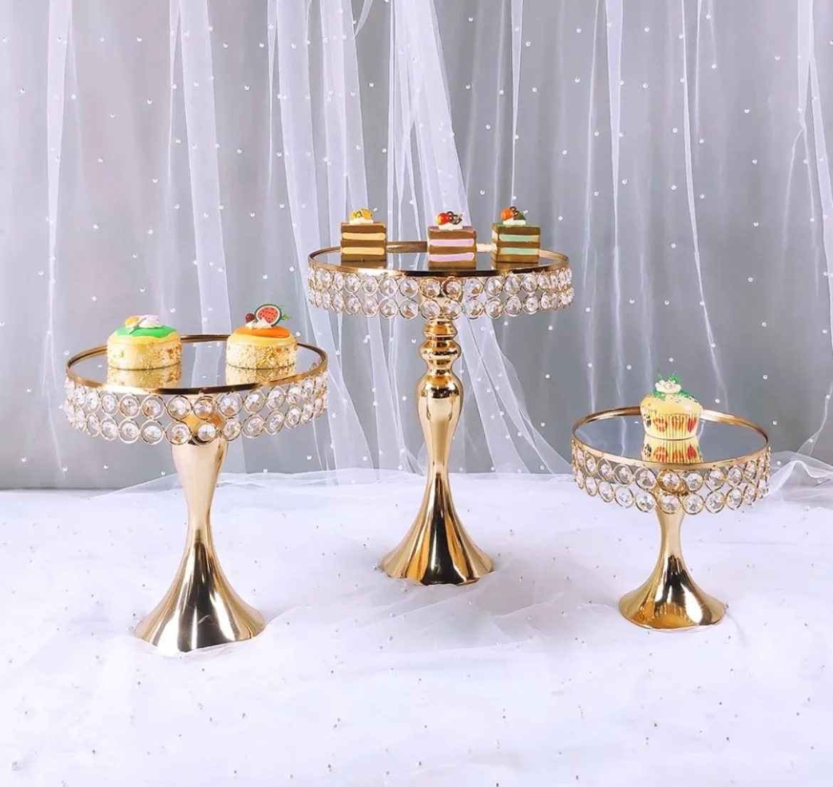 GOLD CAKE STAND (3)