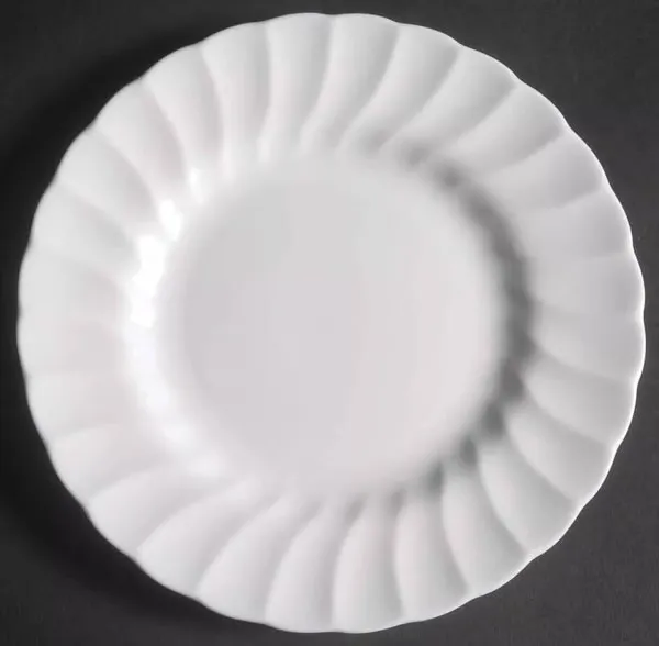 Scalloped 7.5” Bread