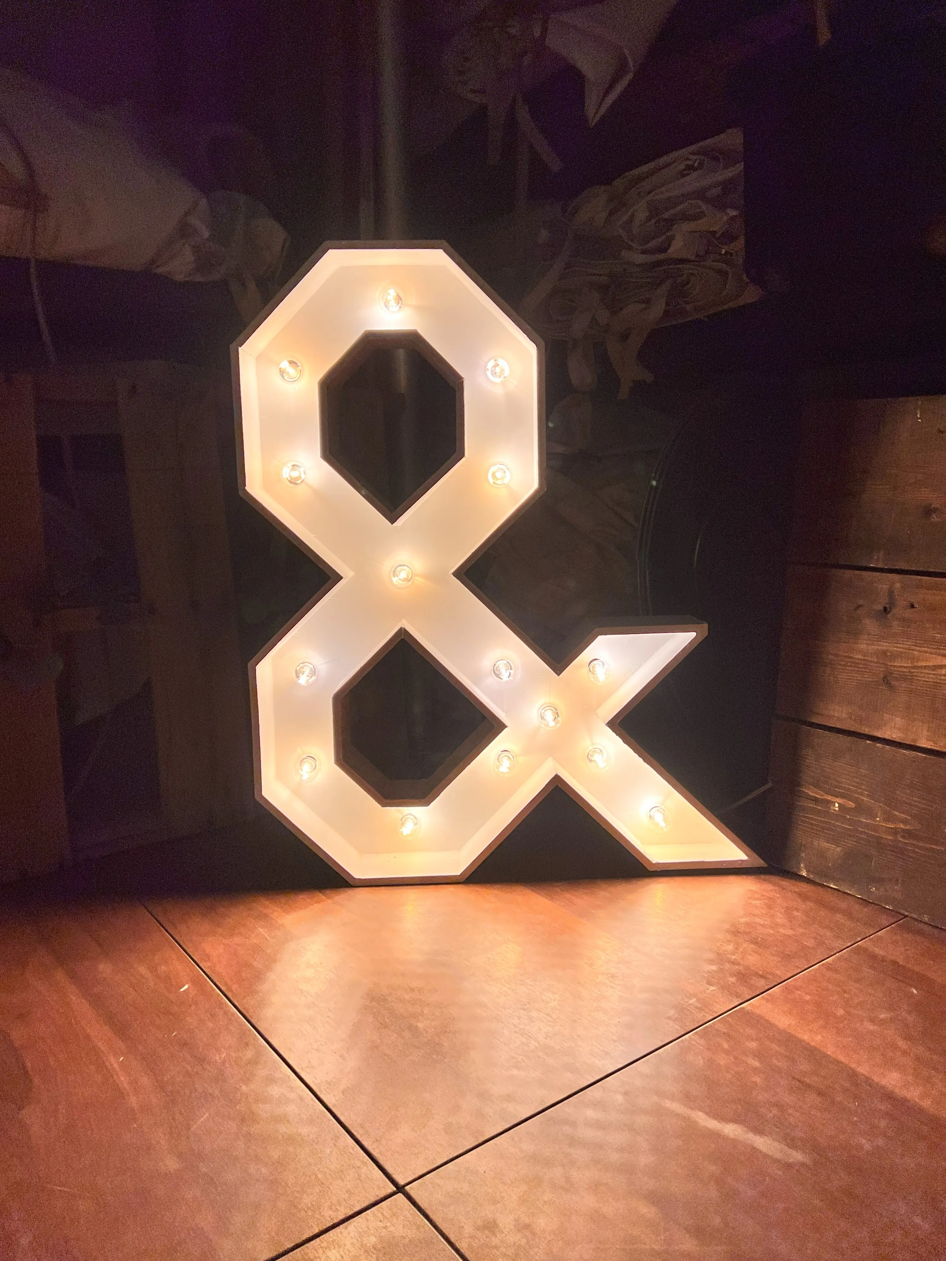 36 Inch Lighted Marquee Symbol "&"