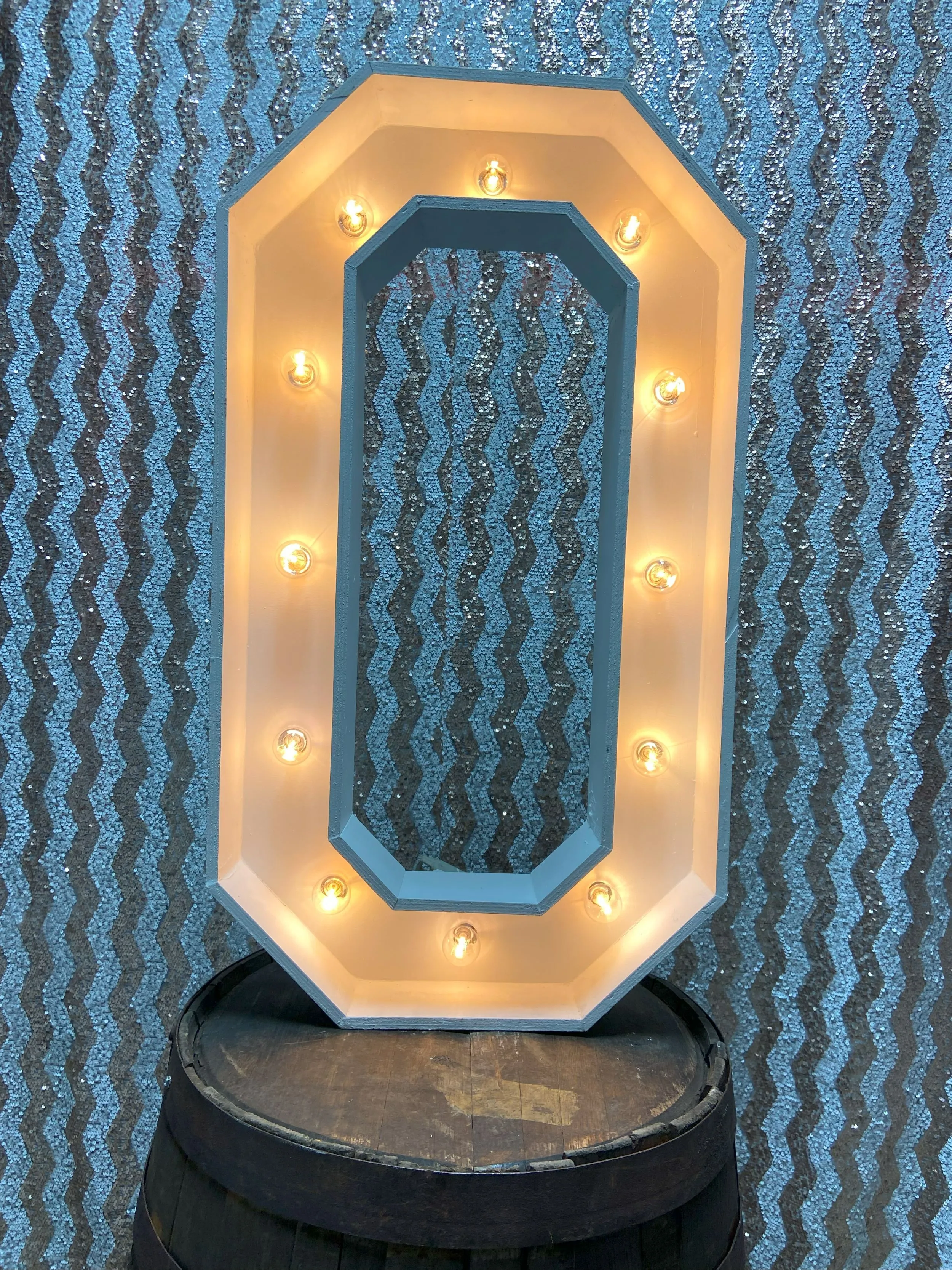 36 Inch Lighted Marquee Letter O