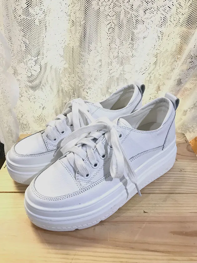 全白 Platform 鞋 (Size 36)