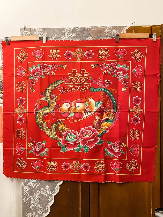 中式上頭紅枱布 01