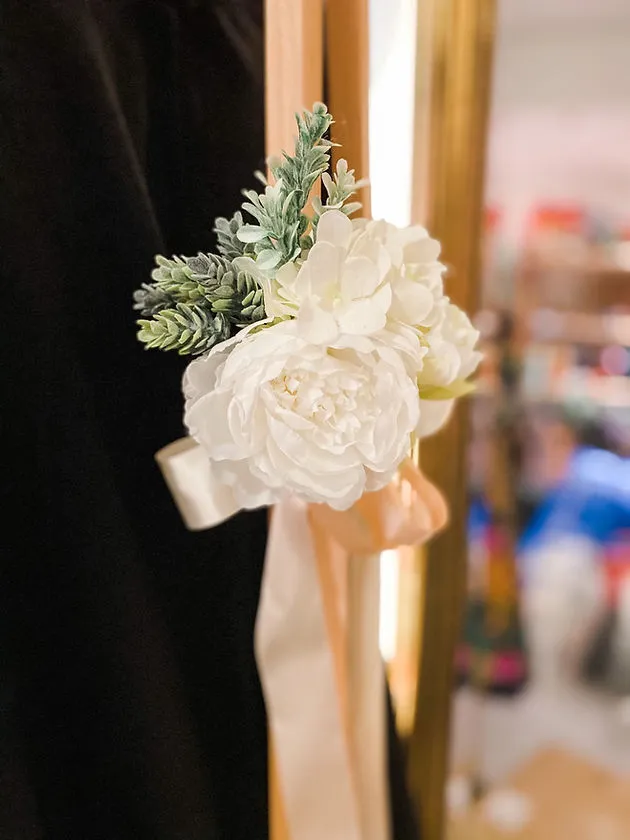 牡丹白粉橙絲帶椅花 (10)