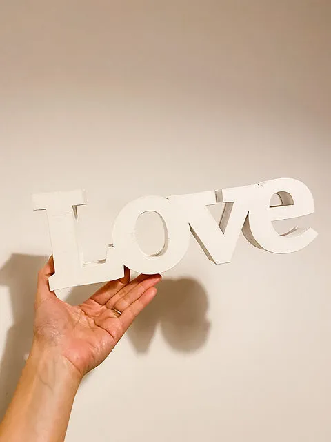 LOVE立體白色木牌 (小)