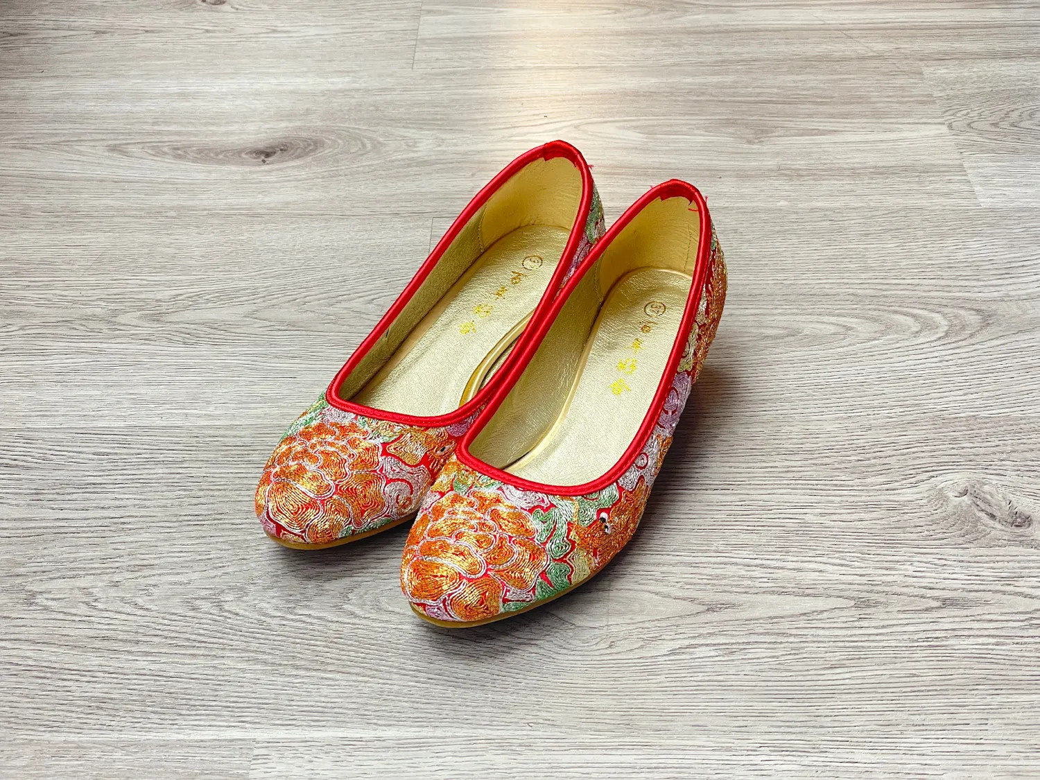 繡花鞋 45 (37碼)