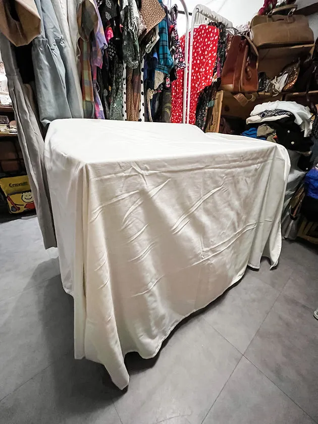 白色餐枱布