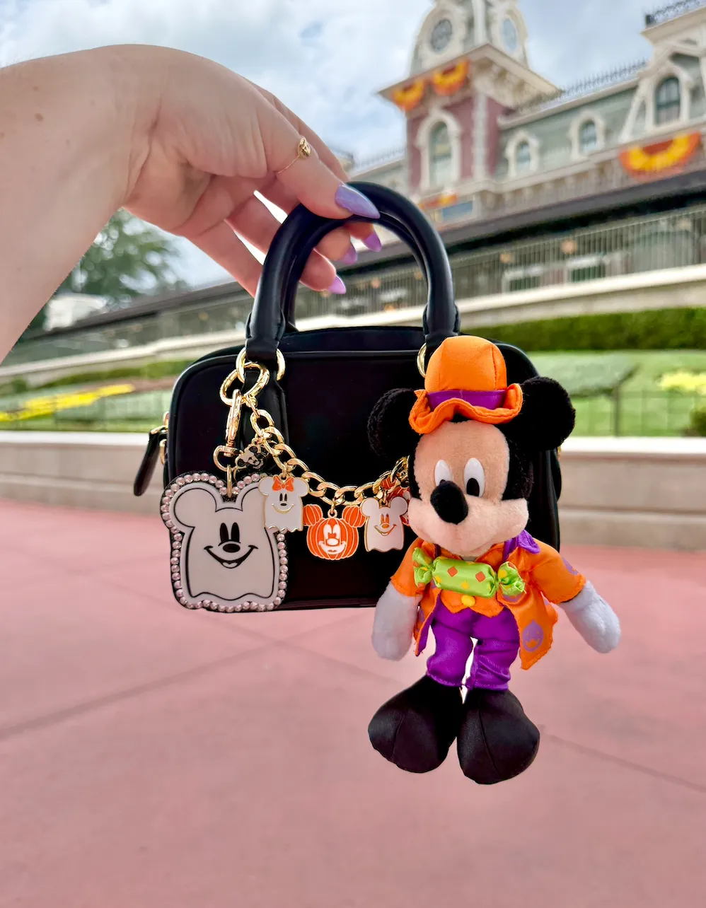 Spooky Treats Bag Chain (Mini) - Hidden Mickey Treasures