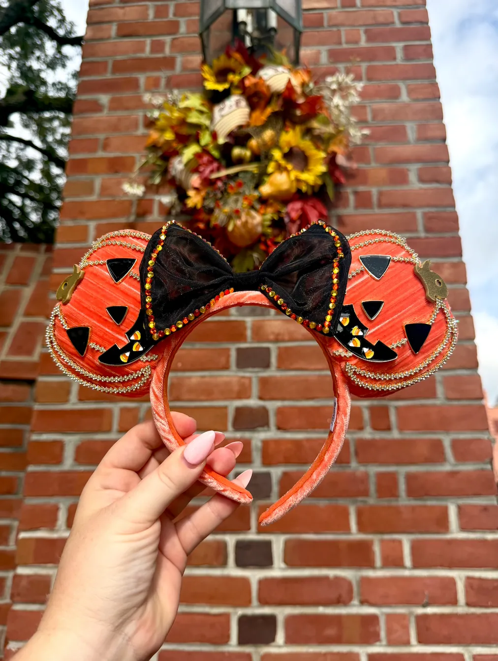 Minnie Mouse Jack-O'-Lantern Ears Headband - Baublebar