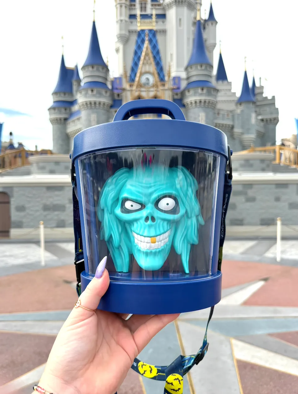 Hatbox Ghost Popcorn Bucket