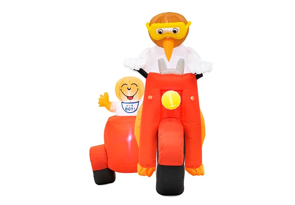 Indoor Ooievaar op scooter