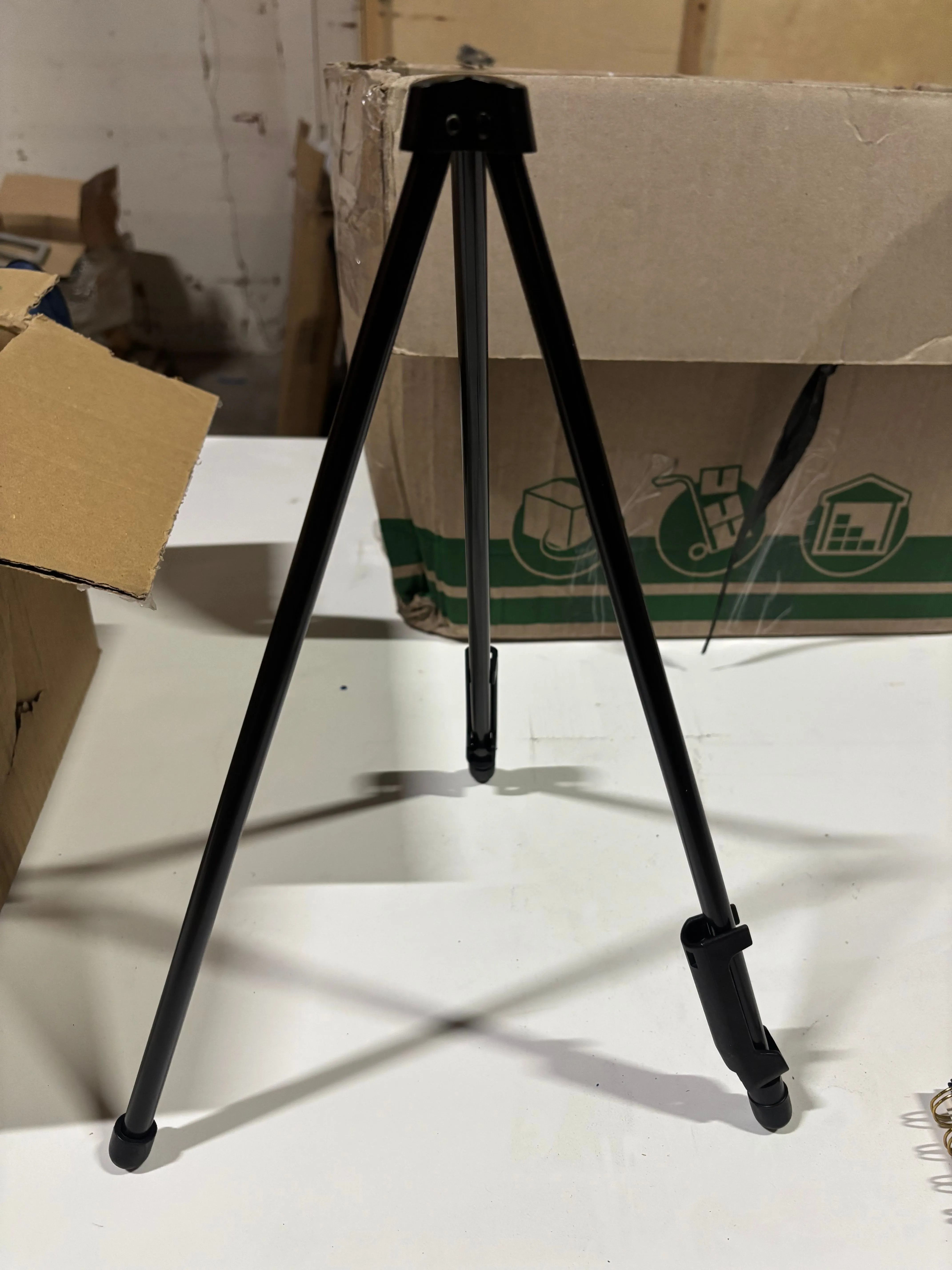 small 3 leg black stand