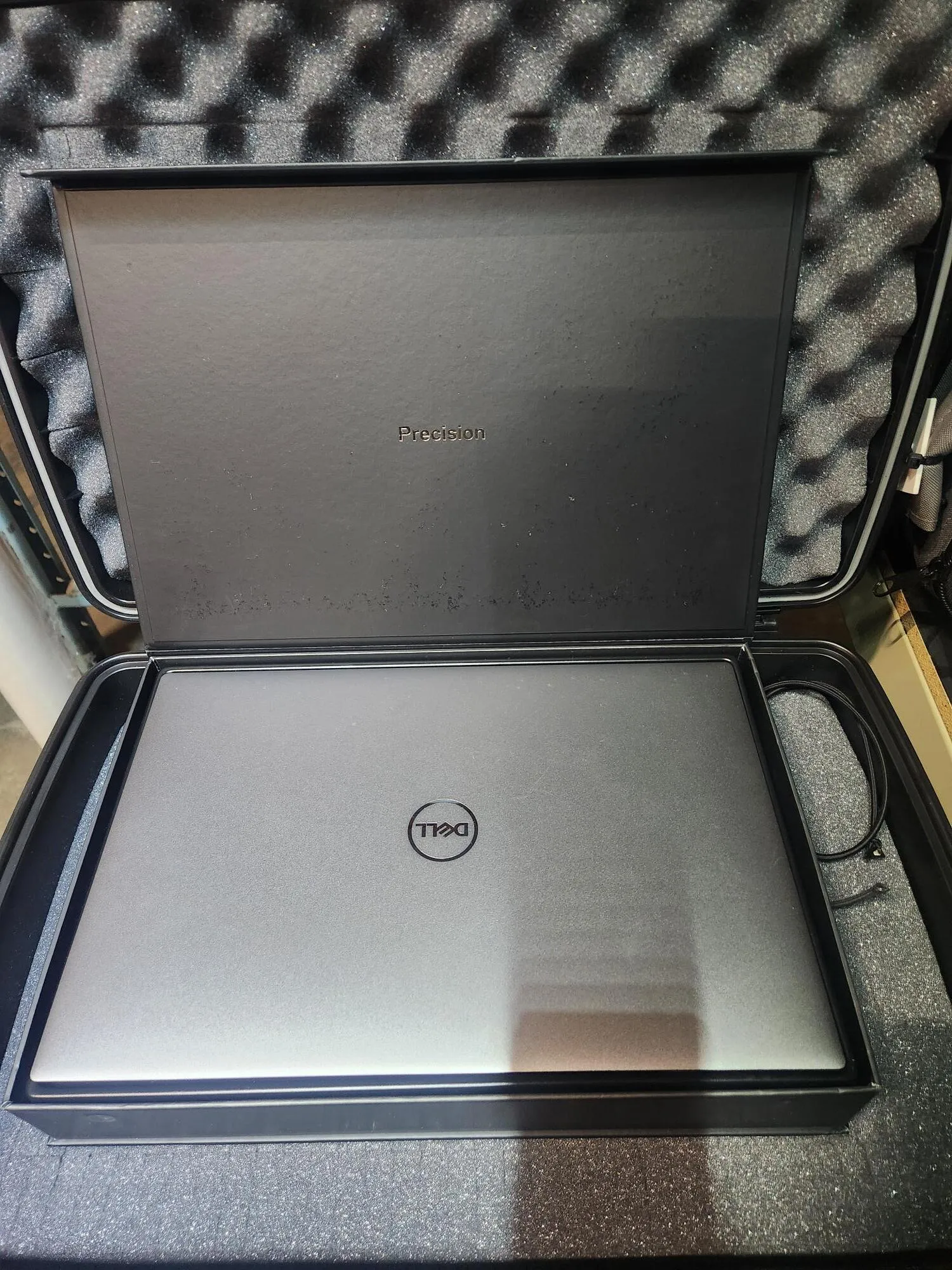Show Laptop