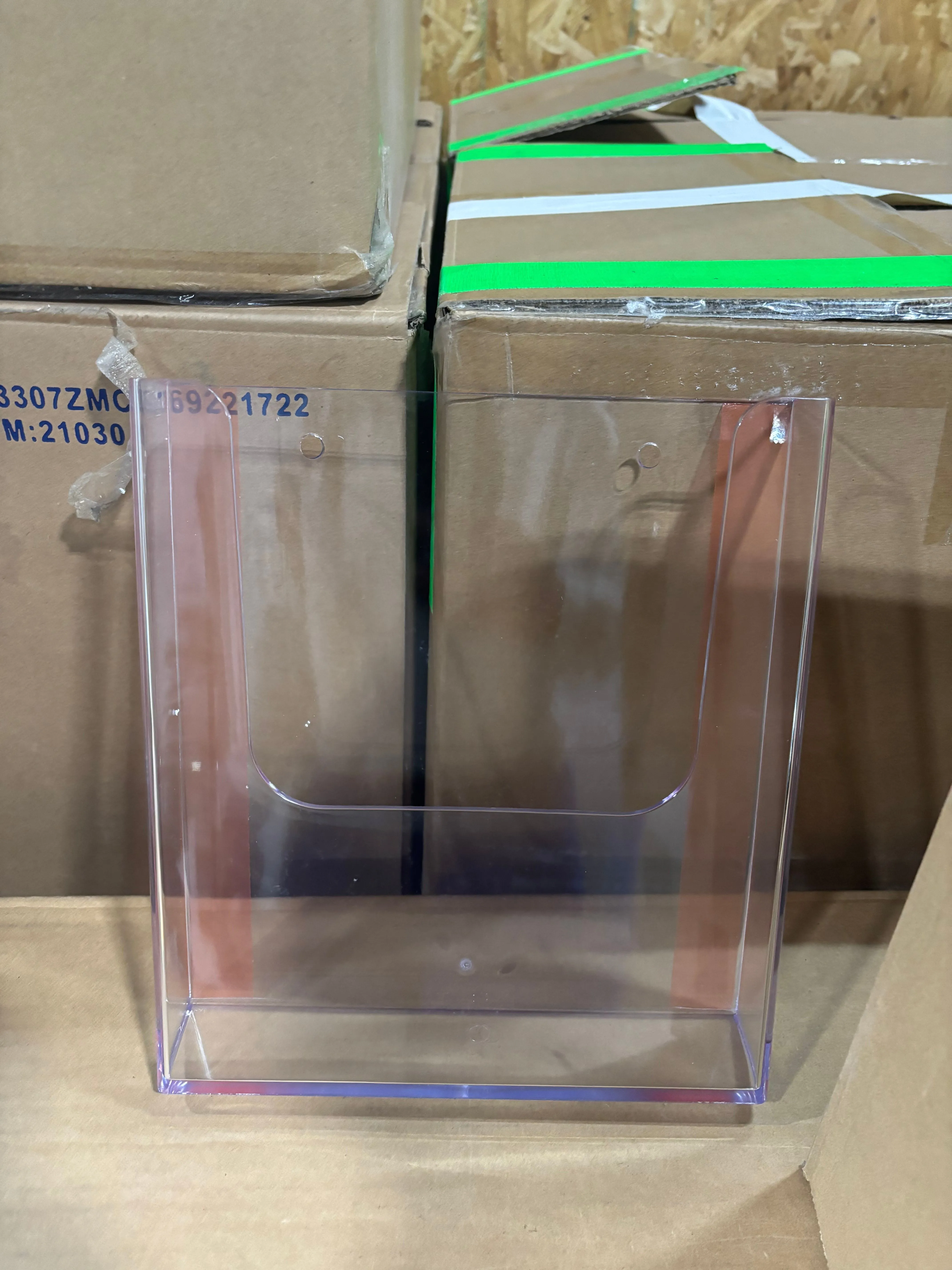 Clear hanging brochure stand