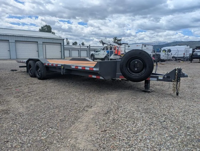 Snake River 23' Tilt 17.6k