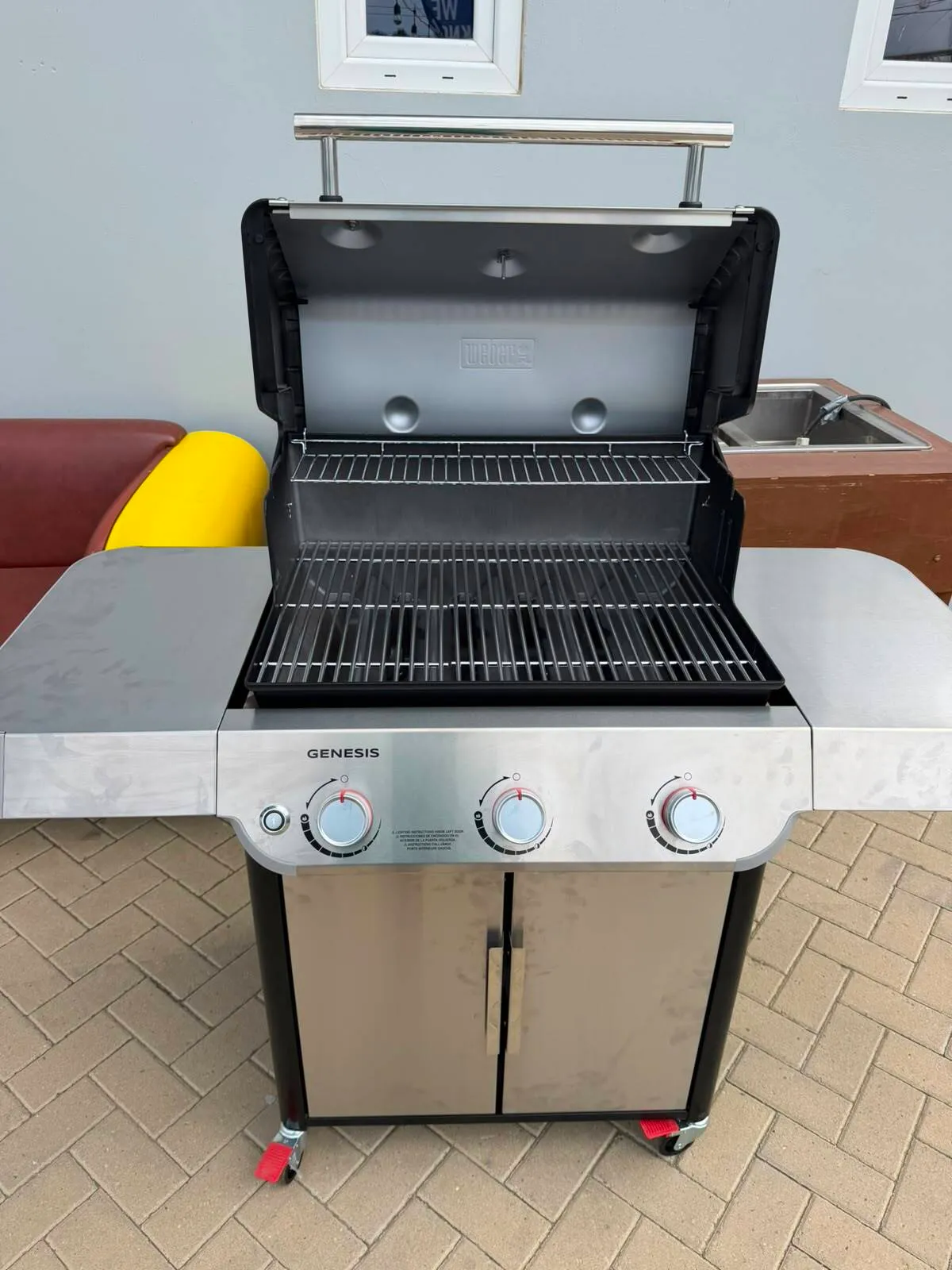 3-Burner Gas Barbecue