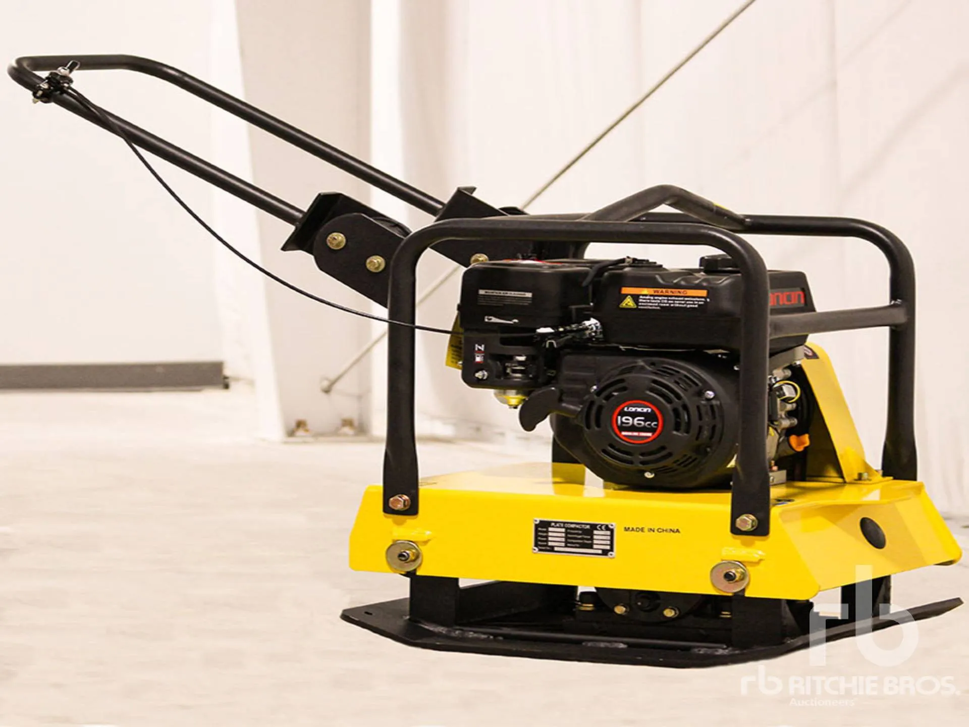 24″ Vibratory Plate Compactor