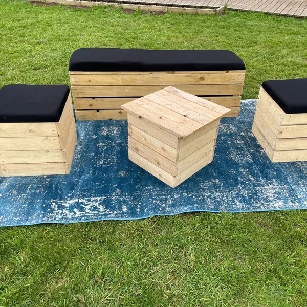 Pallet Furniture (single cube chairs, pallet coffee tables, pallet bench chairs)