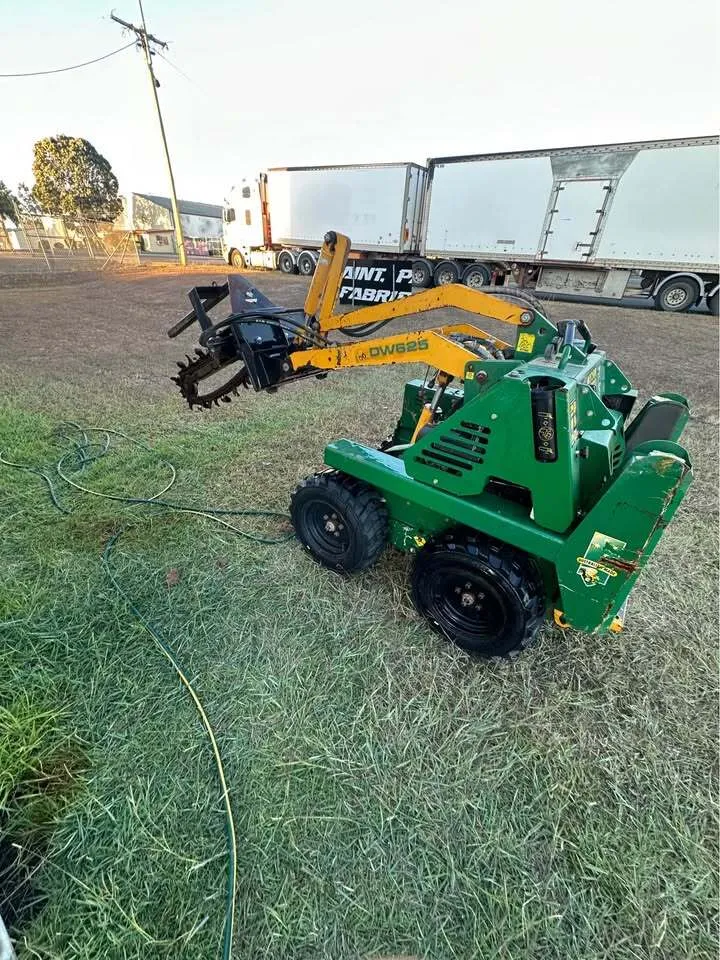 Kanga, Trencher and Compactor
