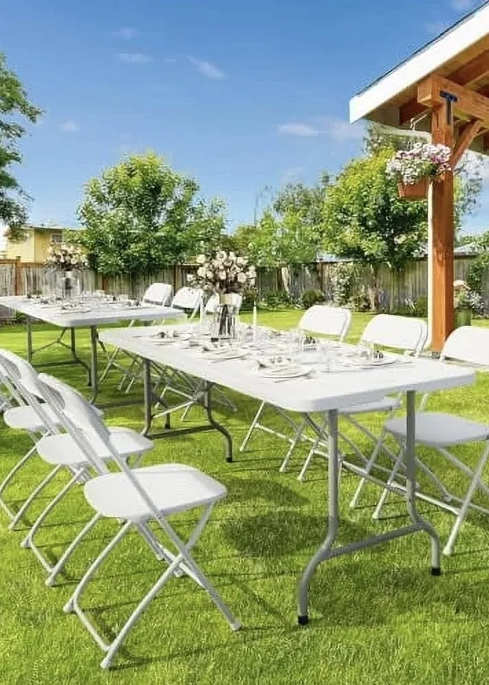 Tables & Seating