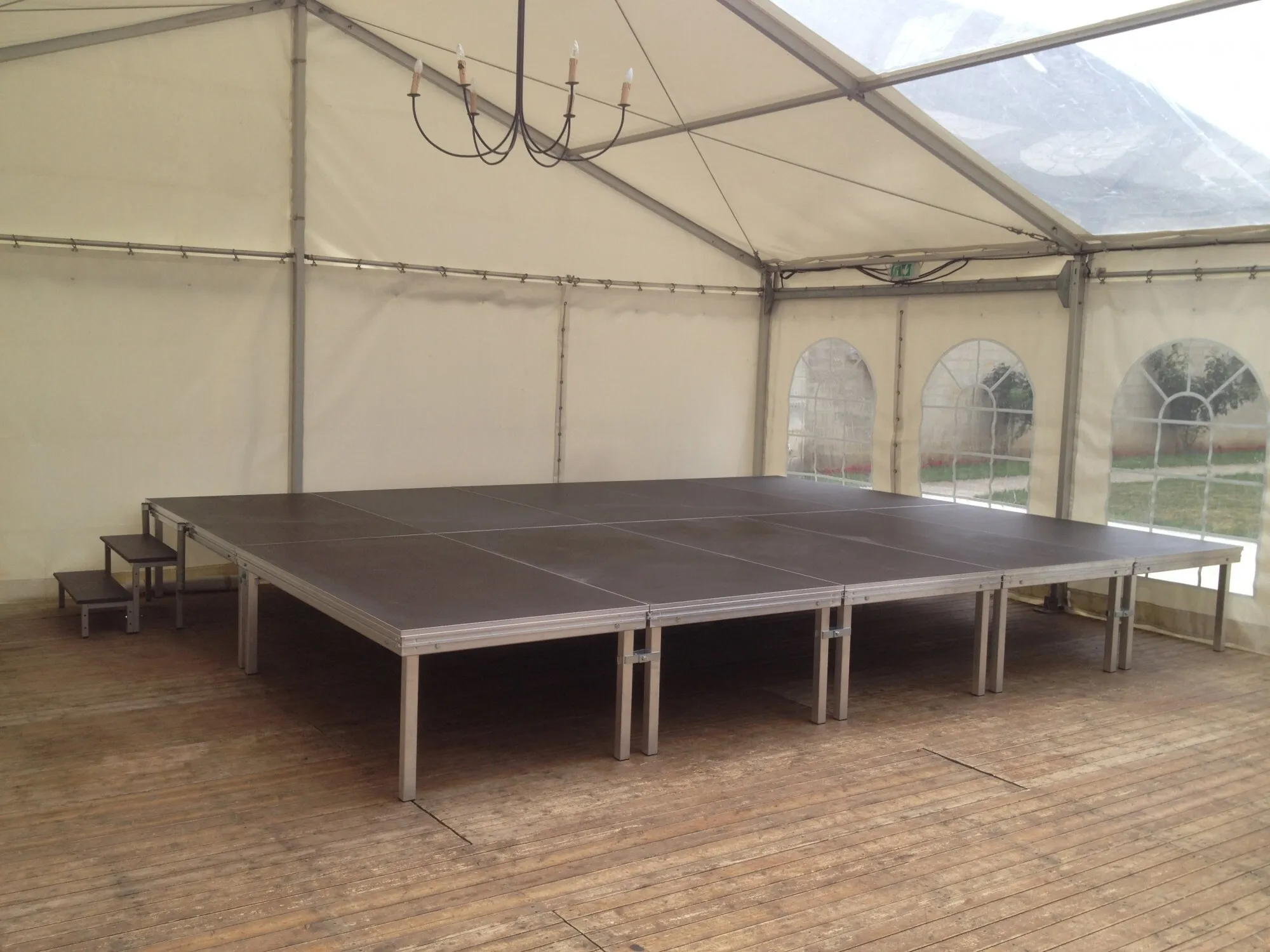 Scène 24m² 4m x 6m brute