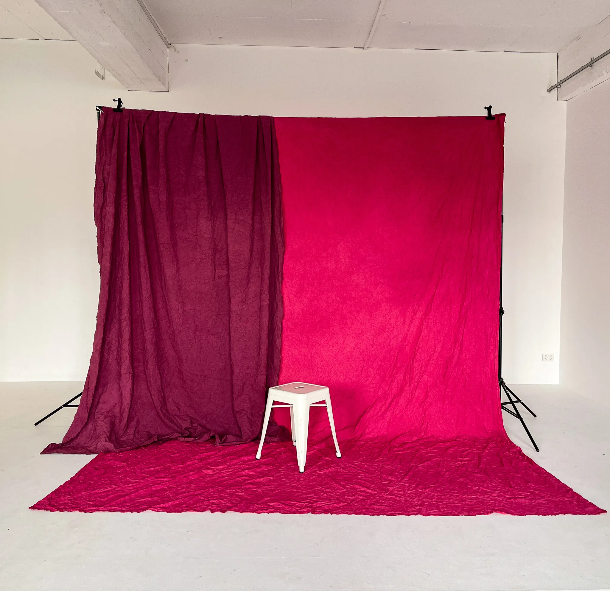 Hot Lips & Plum Jam - 3m by 4m/1.8m by 3m