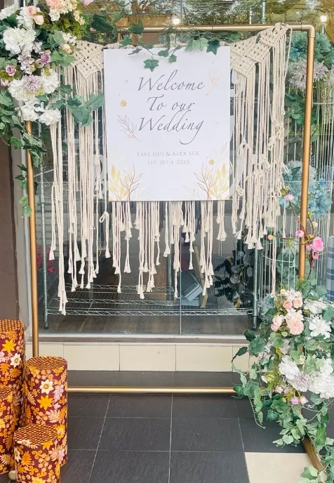 Signage Stand - 5ft(h) x 4ft(w)