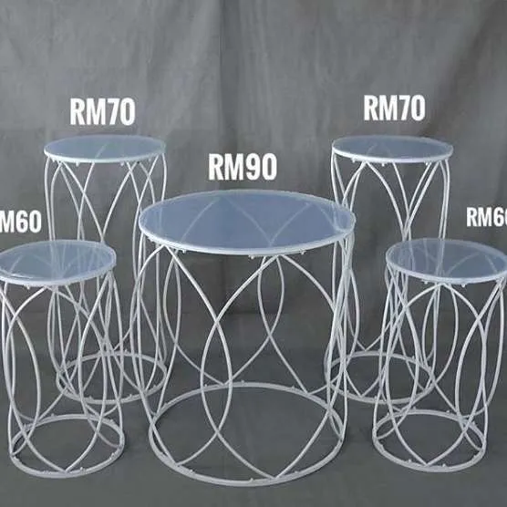  White Round curvy with top