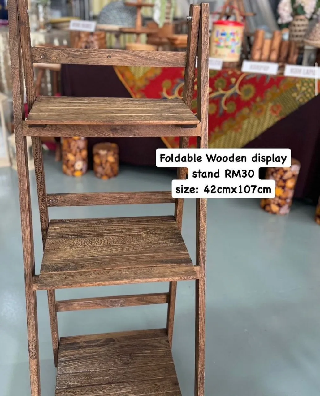 Foldable Wooden Display Stand