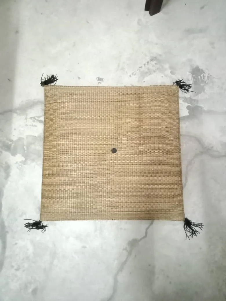 (CYB) Bantal Picnic 1.21ft(W) 1.21ft (L)