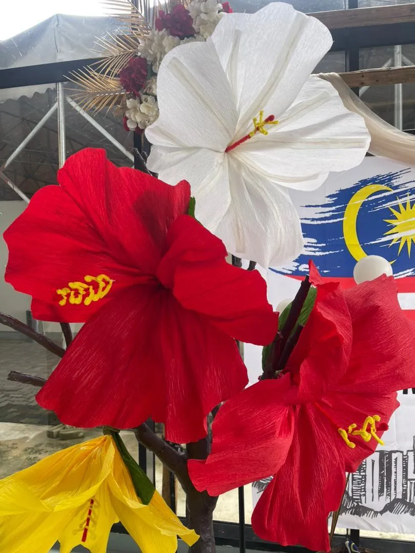 Bunga Raya (1 set /4 units)