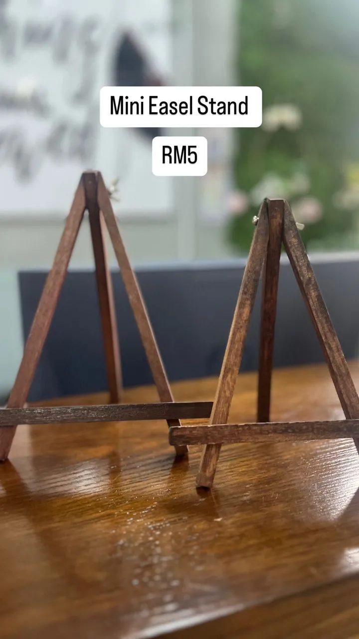Mini Wooden Easel