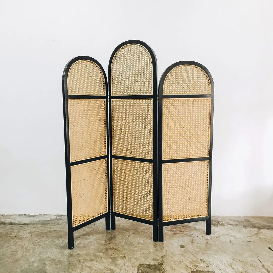 Rattan Divider