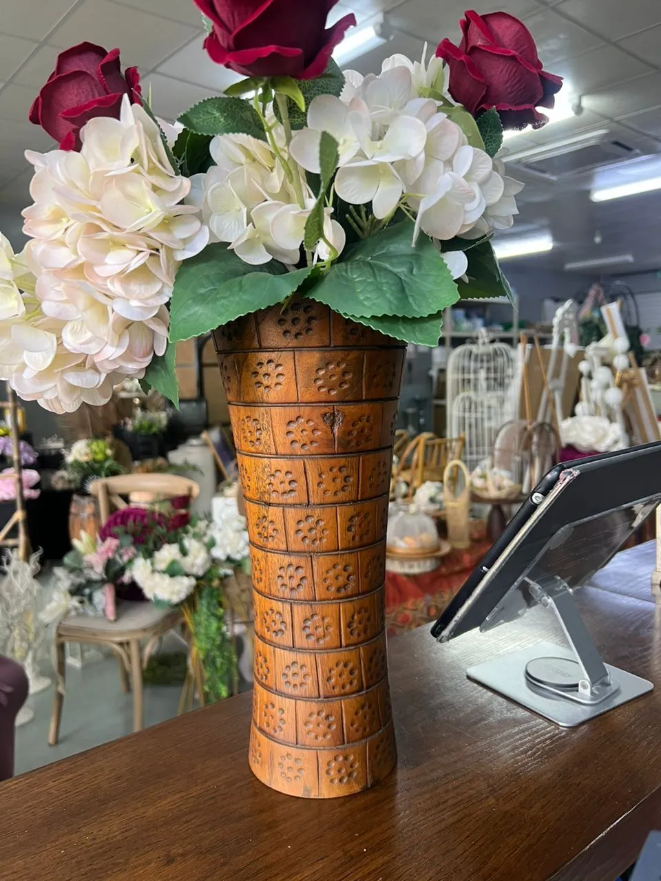 (SM) Classic Wooden Vase