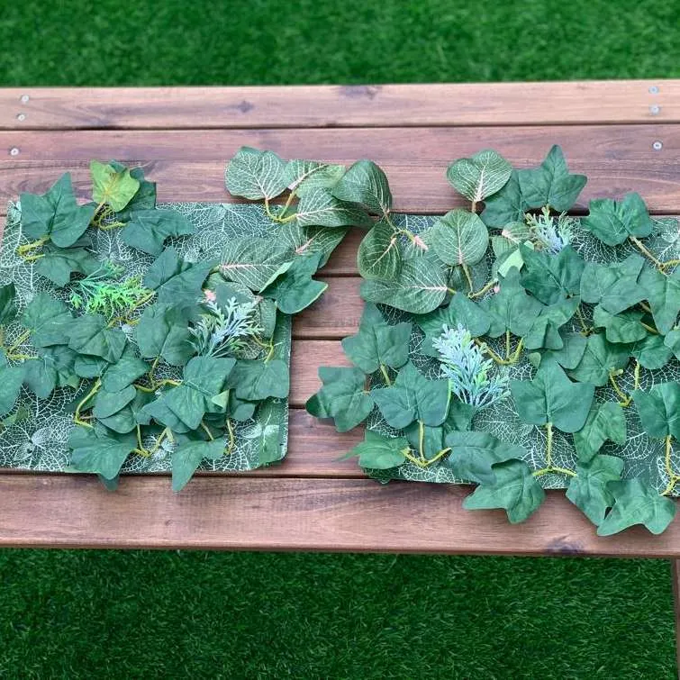 Flora- Green backdrop 1x1