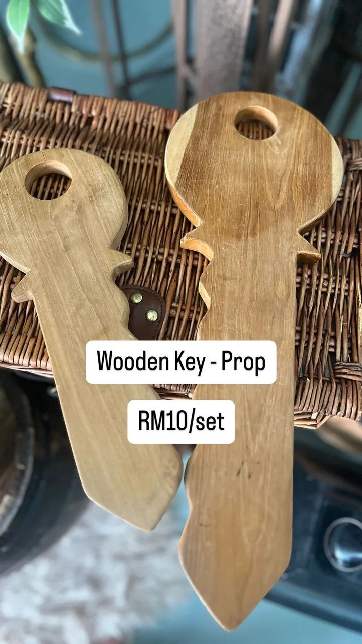 Wooden Key -Prop