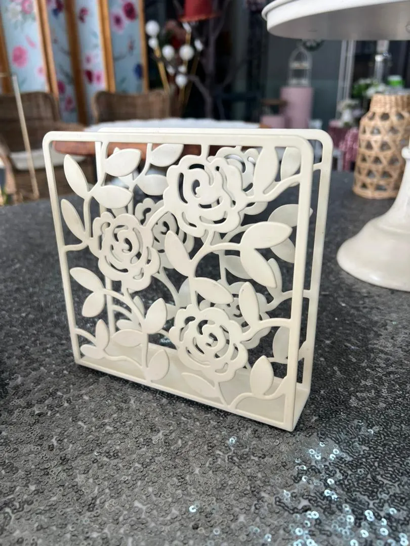 Floral White Tissue Holder
