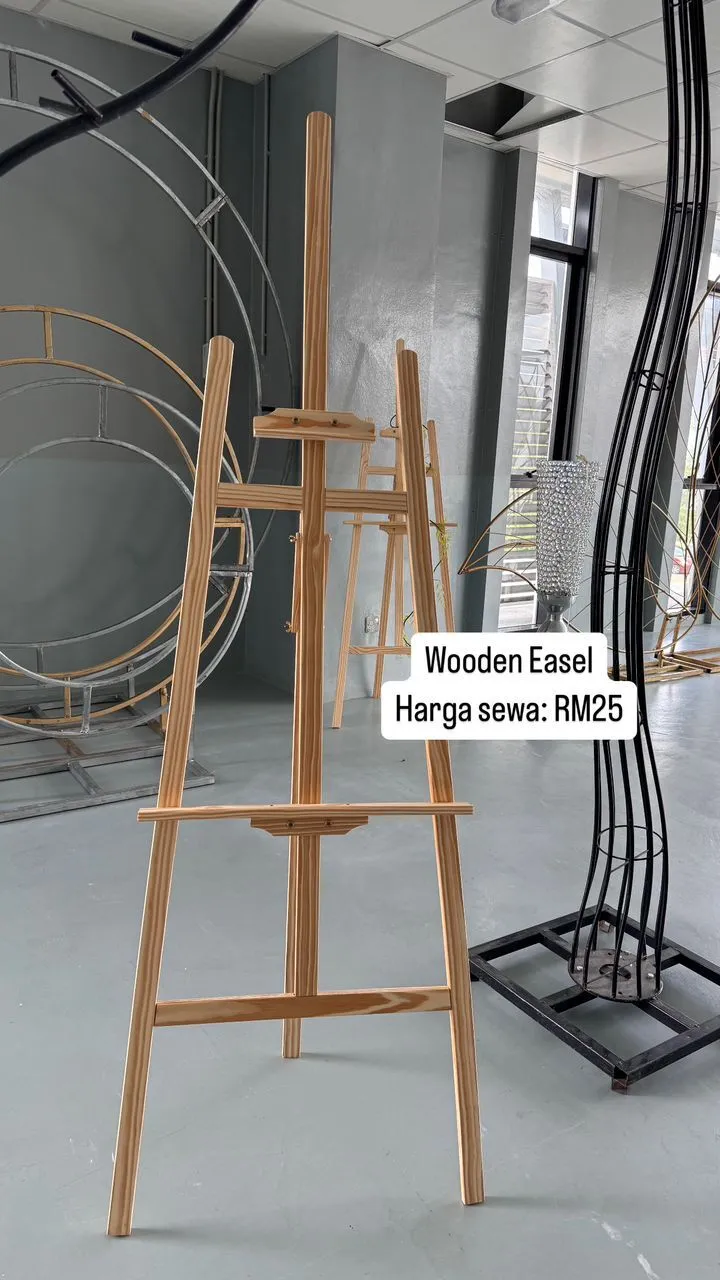 Wooden Easel (NEW)