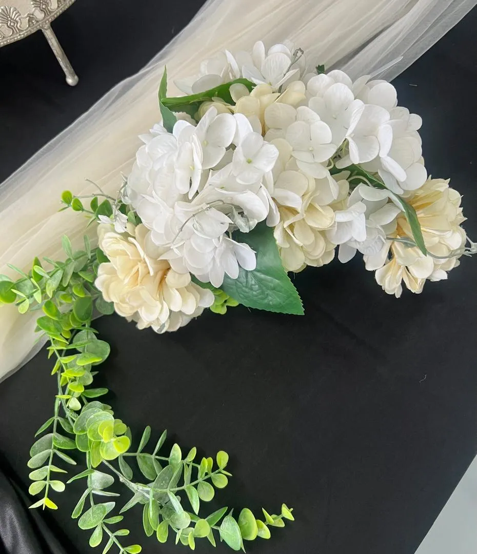 Arch Flower Hydrangea White Triangle