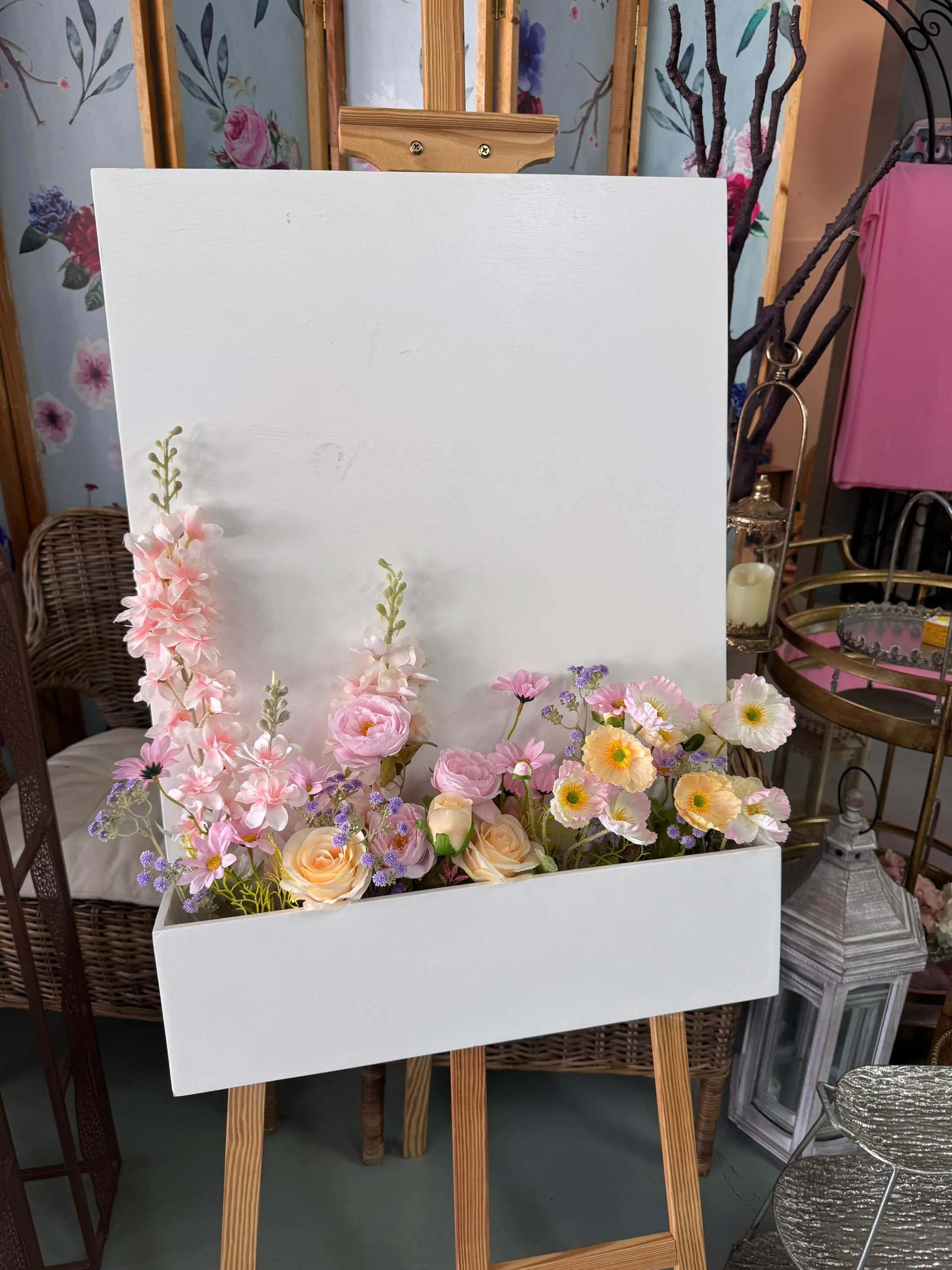 Welcome box with flowers